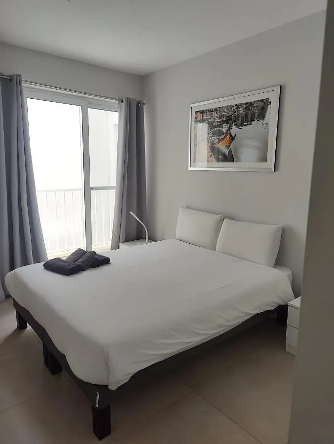 Gzira, 2 Bedroom Apartment